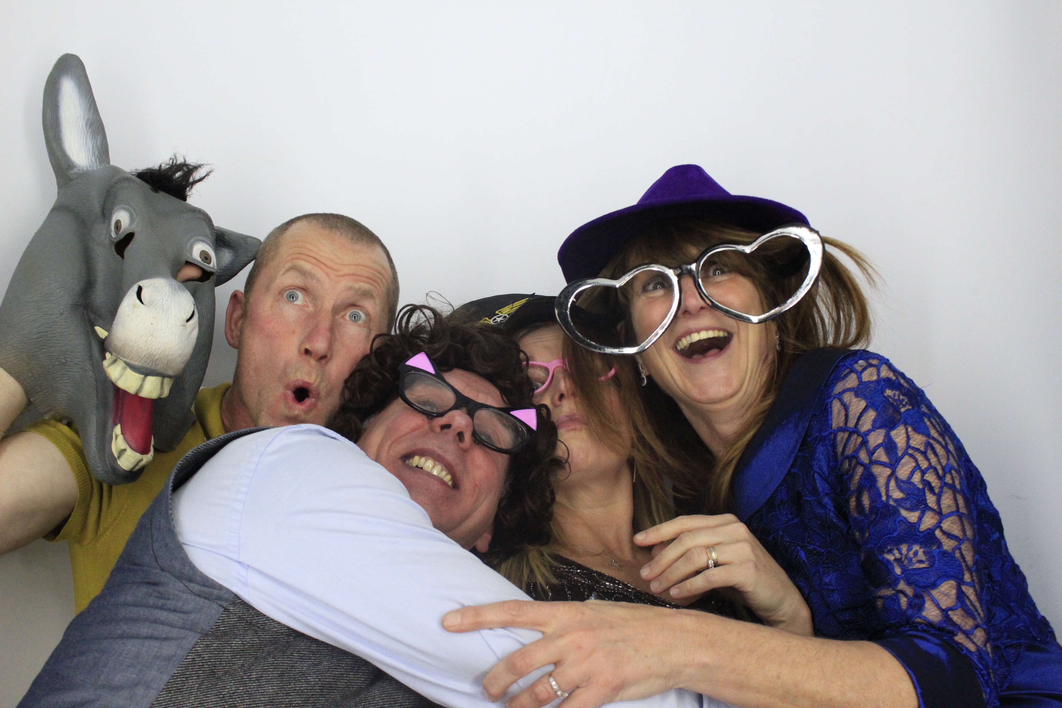 Simon & Muna  | View more photos from the event at gallery.myphotoboothexperience.co.uk/u/MyPhotoBoothExperienceLtd/Simon-Muna